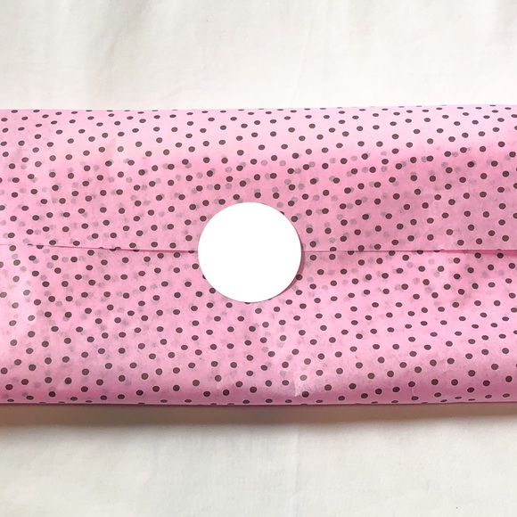 Raspberry Speckle tissue paper 12, 20x30 inch sheet pack - Picture 4 of 7